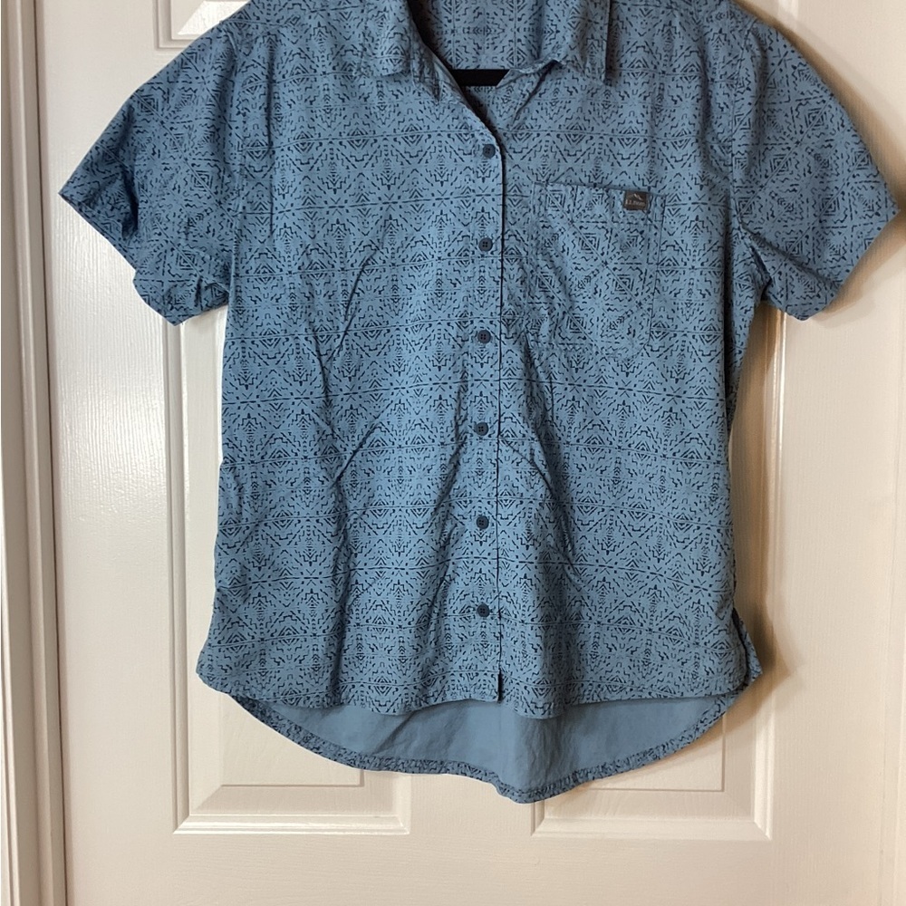 L.L. Bean Men's Casual Short Sleeve Blue Pattern Shirt Sz S